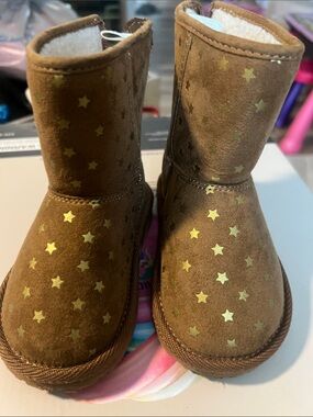 GAP Brown Boots with Gold Star Accents
